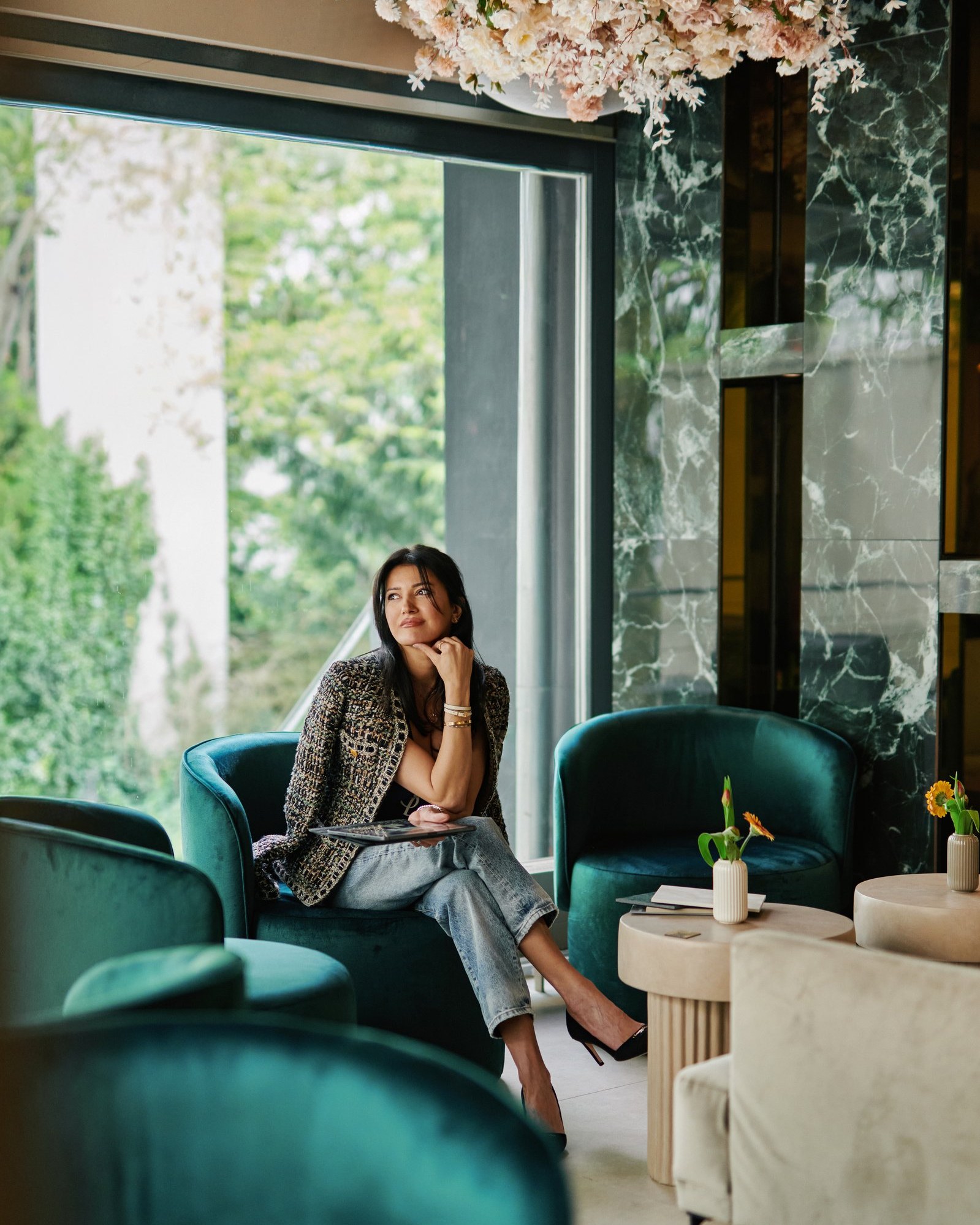 Signature portrait, lounge interior, window seat